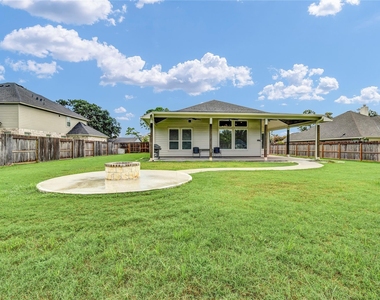 411 S Amherst Drive - Photo Thumbnail 1