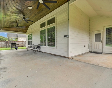 411 S Amherst Drive - Photo Thumbnail 31