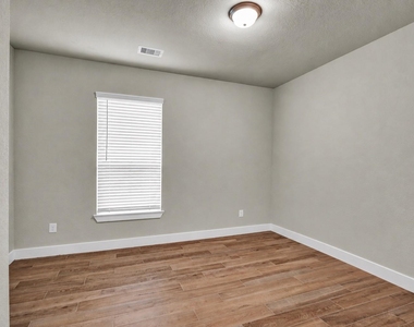 411 S Amherst Drive - Photo Thumbnail 26