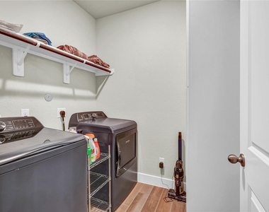 411 S Amherst Drive - Photo Thumbnail 25