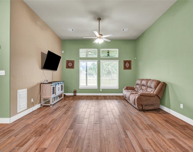 411 S Amherst Drive - Photo Thumbnail 8