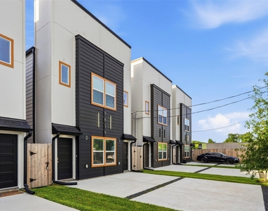 9819 Turnbow Street - Photo Thumbnail 1