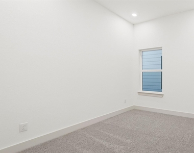 9819 Turnbow Street - Photo Thumbnail 18