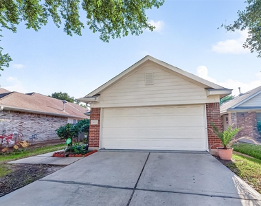 4718 Cypress Dawn Lane - Photo Thumbnail 1