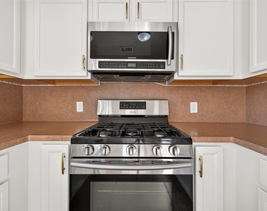 4718 Cypress Dawn Lane - Photo Thumbnail 8