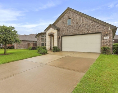9735 Stratton Ridge Drive - Photo Thumbnail 2
