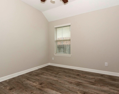 9735 Stratton Ridge Drive - Photo Thumbnail 27