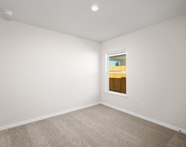 10389 Sweetwater Creek Drive - Photo Thumbnail 9