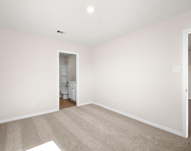 10389 Sweetwater Creek Drive - Photo Thumbnail 4