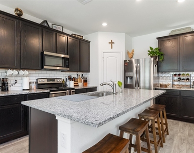 12990 Sorrento Bay Drive - Photo Thumbnail 11