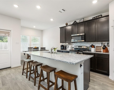 12990 Sorrento Bay Drive - Photo Thumbnail 8