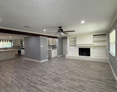 16215 Parksley Drive - Photo Thumbnail 9