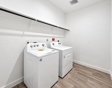 31606 Whittis Hill Way - Photo Thumbnail 7