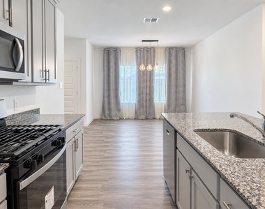 31606 Whittis Hill Way - Photo Thumbnail 2