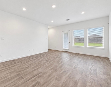 31606 Whittis Hill Way - Photo Thumbnail 3