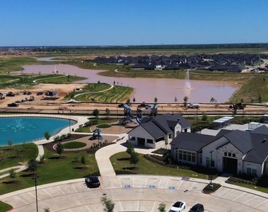 31606 Whittis Hill Way - Photo Thumbnail 17