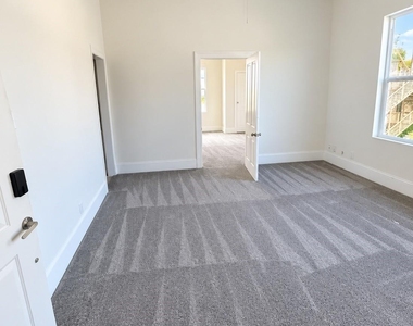 1523 21st Avenue - Photo Thumbnail 2