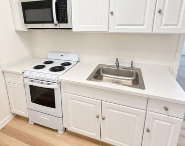 1523 21st Avenue - Photo Thumbnail 1
