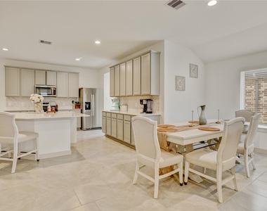 29806 Wildcat Way - Photo Thumbnail 4