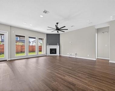 7211 Sylvan Birch Trail - Photo Thumbnail 8