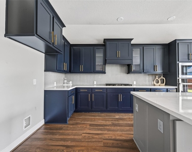 7211 Sylvan Birch Trail - Photo Thumbnail 12