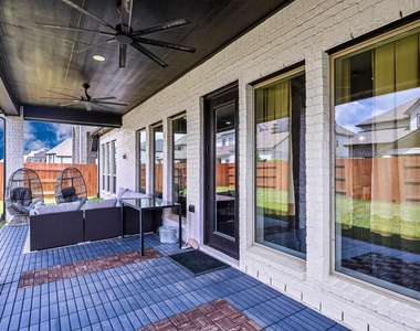 7211 Sylvan Birch Trail - Photo Thumbnail 31