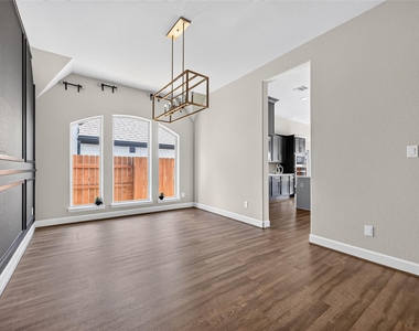 7211 Sylvan Birch Trail - Photo Thumbnail 5
