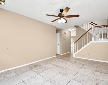 2822 Great Lakes Avenue - Photo Thumbnail 9