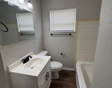 3521 Grassmere Street - Photo Thumbnail 5
