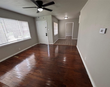 3521 Grassmere Street - Photo Thumbnail 10