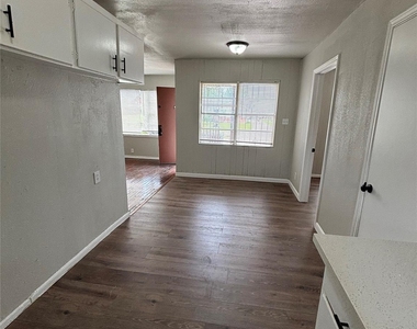 3521 Grassmere Street - Photo Thumbnail 1