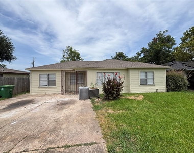 3521 Grassmere Street - Photo Thumbnail 11