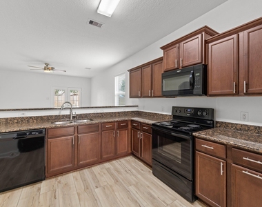 12059 Powderhorn Lane - Photo Thumbnail 7