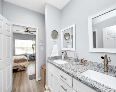 8626 Williamsdell Street - Photo Thumbnail 4