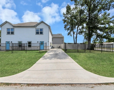 8626 Williamsdell Street - Photo Thumbnail 7