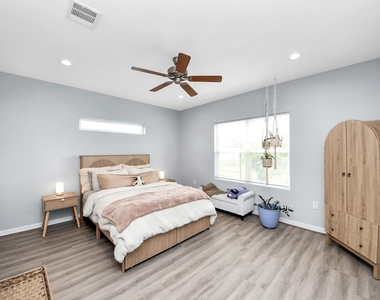 8626 Williamsdell Street - Photo Thumbnail 3