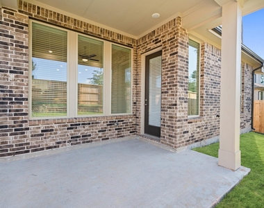 325 Mallorn Lane - Photo Thumbnail 23