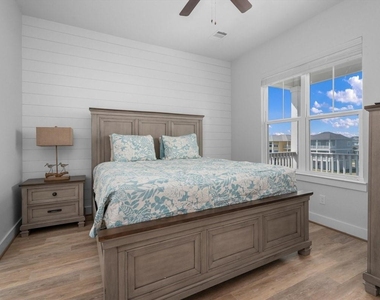 26726 Estuary Drive - Photo Thumbnail 12