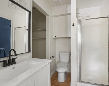 2119 Barr Street - Photo Thumbnail 14