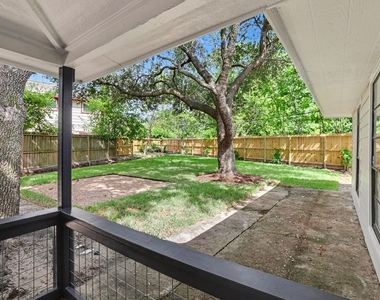 2119 Barr Street - Photo Thumbnail 15