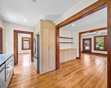 1429 Munger Street - Photo Thumbnail 2