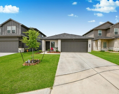 1010 Muscadine Vine Lane - Photo Thumbnail 2