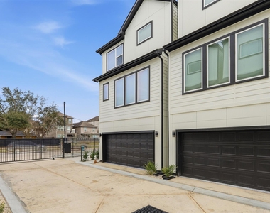 9403 Hammerly Boulevard - Photo Thumbnail 27