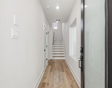 9403 Hammerly Boulevard - Photo Thumbnail 3