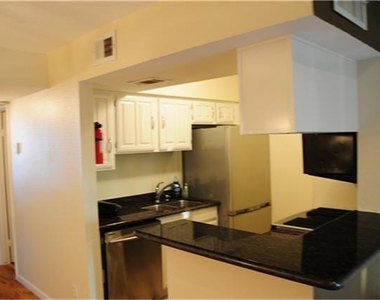 6001 Reims Road - Photo Thumbnail 10
