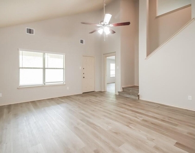 20207 Louetta Reach Drive - Photo Thumbnail 2