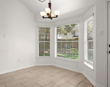 16014 Lakestone Drive - Photo Thumbnail 9