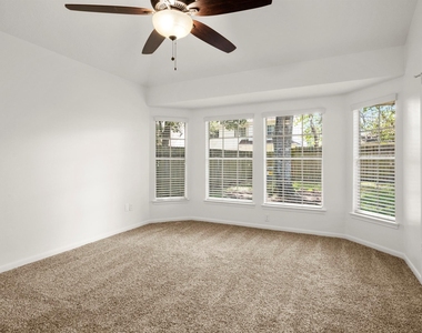 16014 Lakestone Drive - Photo Thumbnail 13