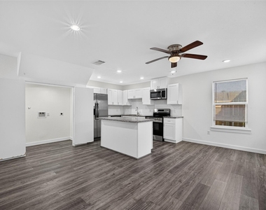 8637 Peachtree Street - Photo Thumbnail 9
