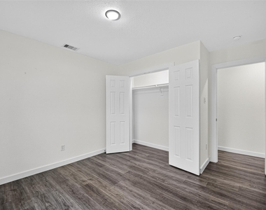 8637 Peachtree Street - Photo Thumbnail 22